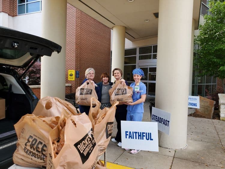 Dickey's Barbecue To Honor First Responders