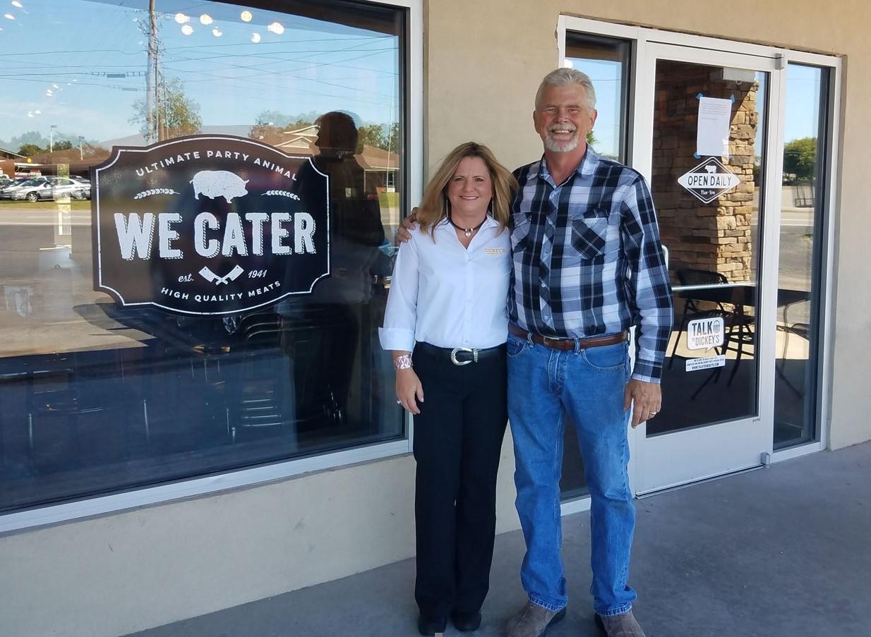 Local Entrepreneurs Bring Dickey’s Texas-style Barbecue to Lebanon, TN 